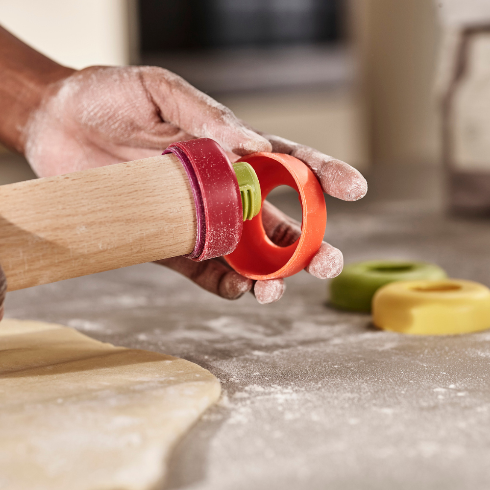 Load image into Gallery viewer, JOSEPH JOSEPH PrecisionPin™ Adjustable Rolling Pin - Multicolour