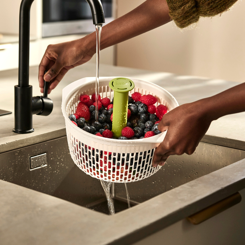 Load image into Gallery viewer, JOSEPH JOSEPH Spindola™ In-sink Salad-spinning Colander