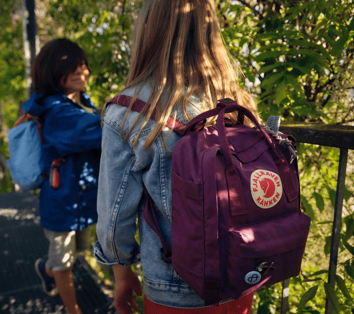 FJÄLLRÄVEN Kånken Mini Backpack - Black