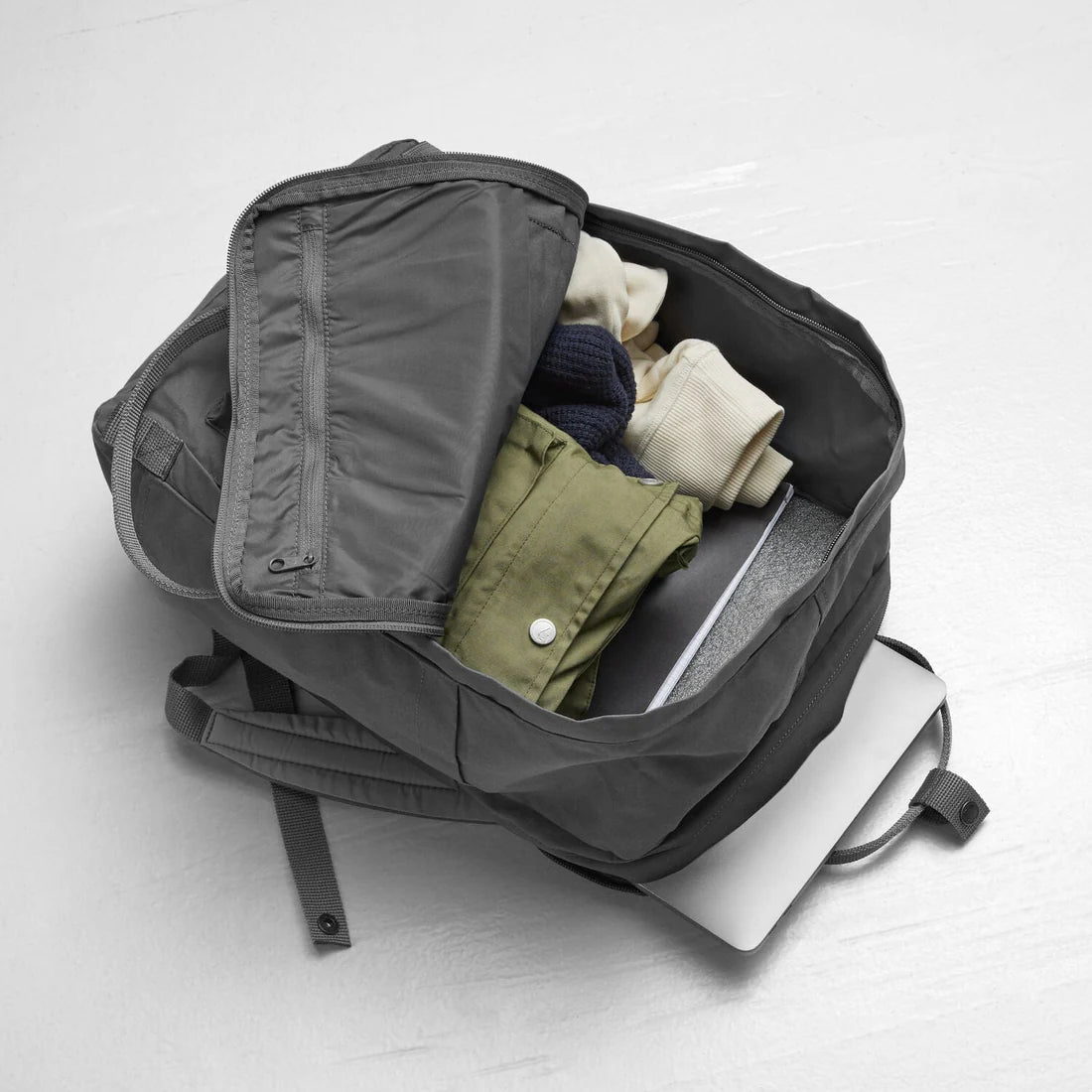 Load image into Gallery viewer, FJALLRAVEN Kanken Day Backpack Laptop 17&quot; - Black