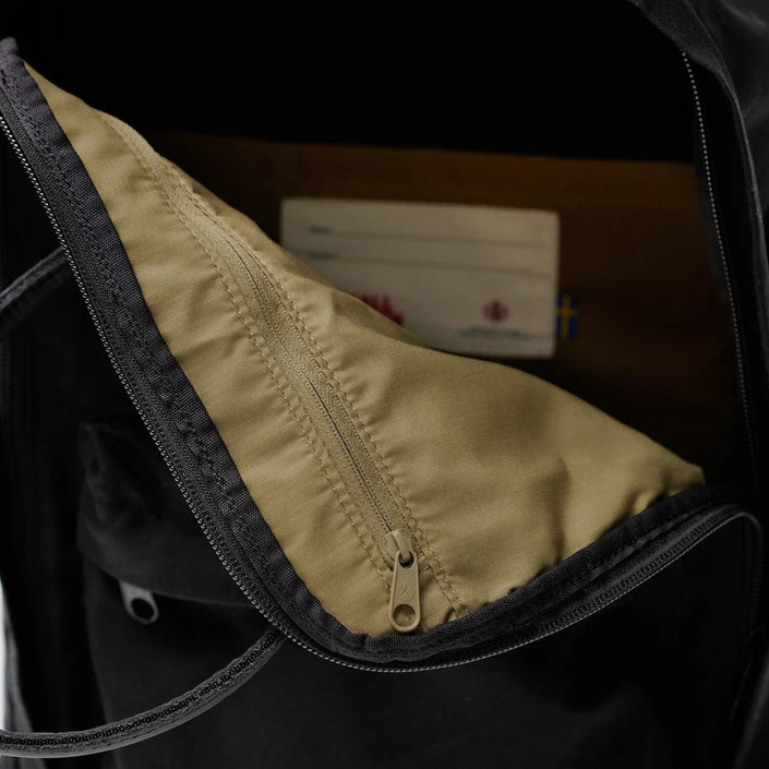 FJALLRAVEN Kanken No.2 Day Backpack Laptop 15" in Black