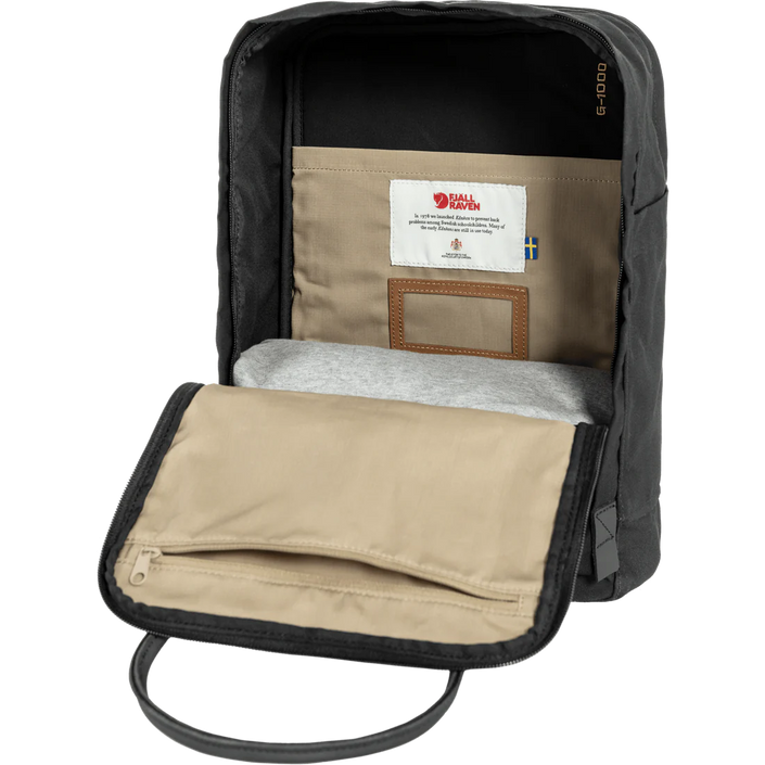 FJALLRAVEN Kanken No.2 Day Backpack Laptop 15" in Black