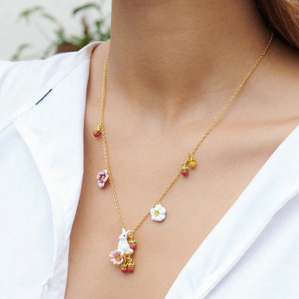 Load image into Gallery viewer, LES NEREIDES Pendant Necklace - Pearl-tail Rabbit &amp; Flowers