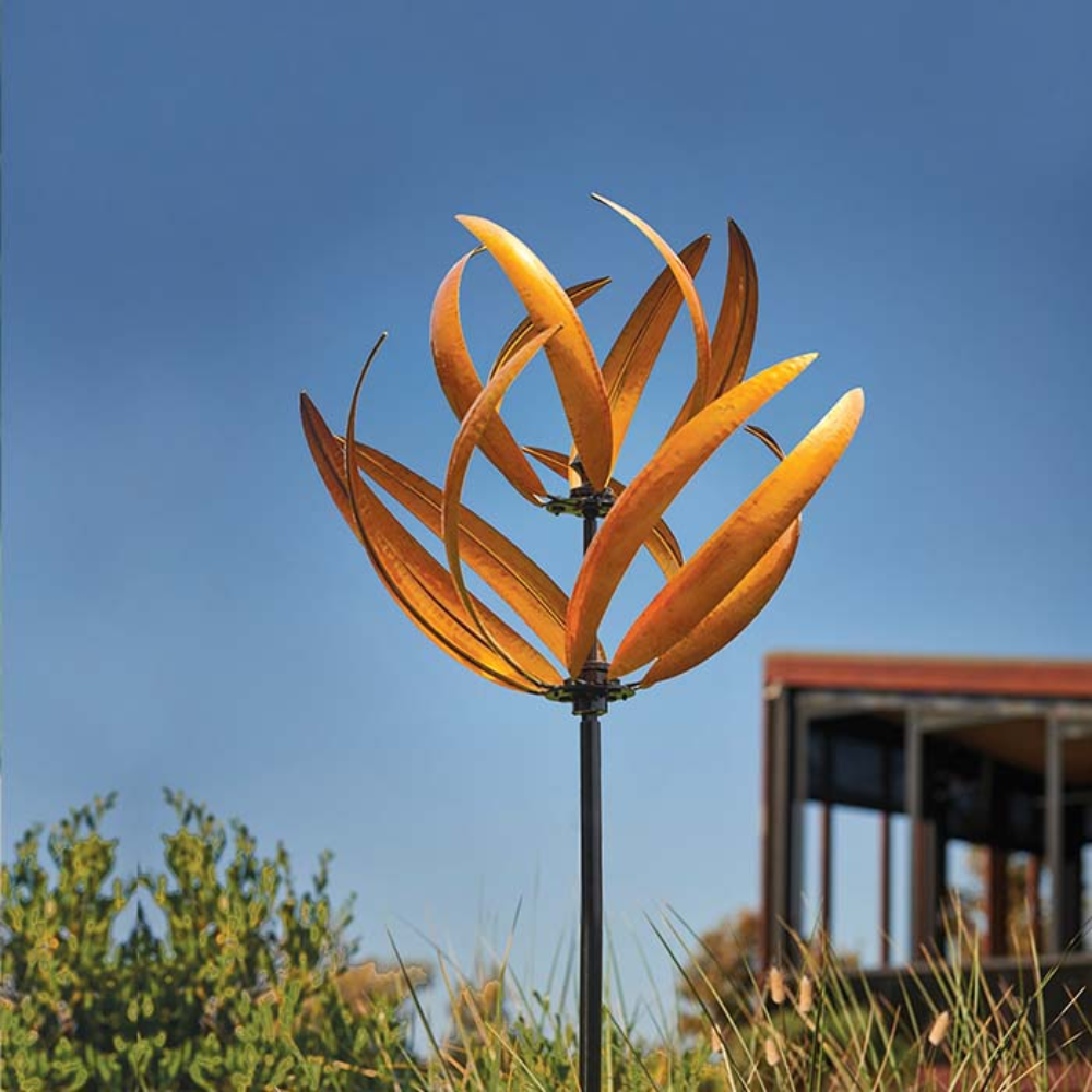 Load image into Gallery viewer, MARTHA&#39;S VINEYARD Wind Spinner - Lotus Gold