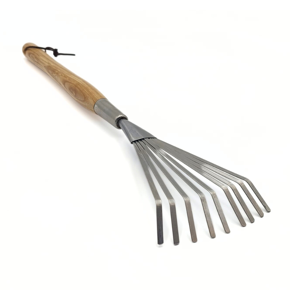 Load image into Gallery viewer, Martha&#39;s Vineyard EasyReach Shrub Rake - Stainless Steel