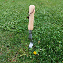 Load image into Gallery viewer, MARTHA&#39;S VINEYARD Grubber Weeder - Stainless Steel