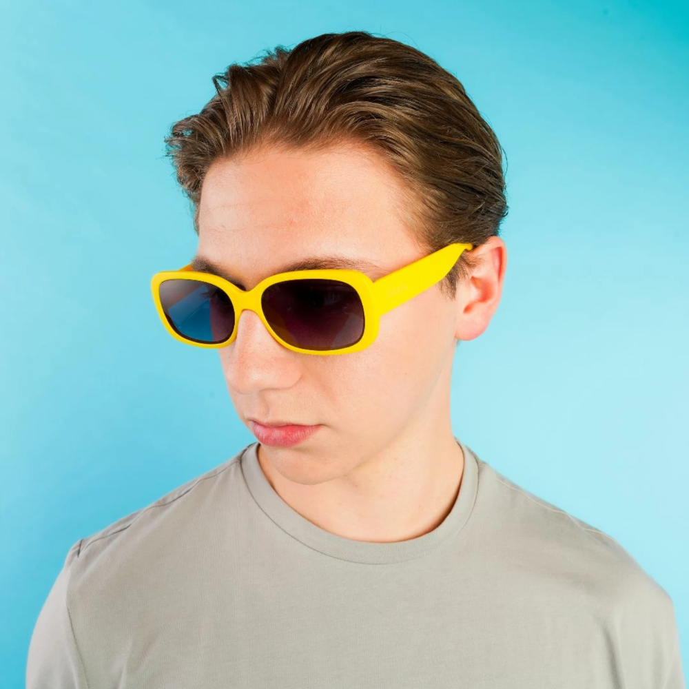 Load image into Gallery viewer, OKKIA Chiara Adult Sunglasses - Vibrant Yellow