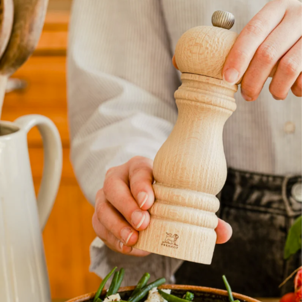 Load image into Gallery viewer, PEUGEOT 100% Nature Paris Salt/Pepper Mill Set Beechwood - 22cm