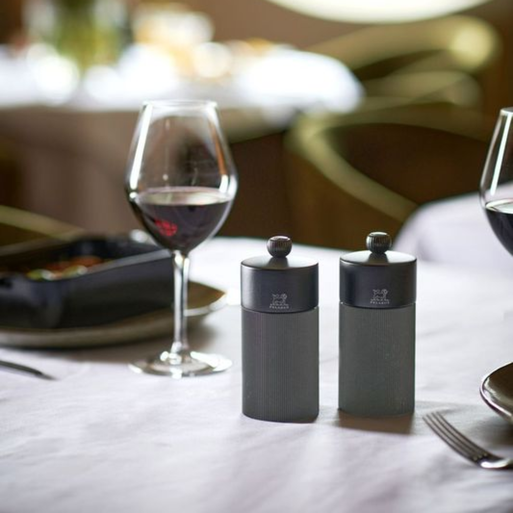 Load image into Gallery viewer, PEUGEOT Line Night Chic Salt/Pepper Mill Set Matt Black - 12cm