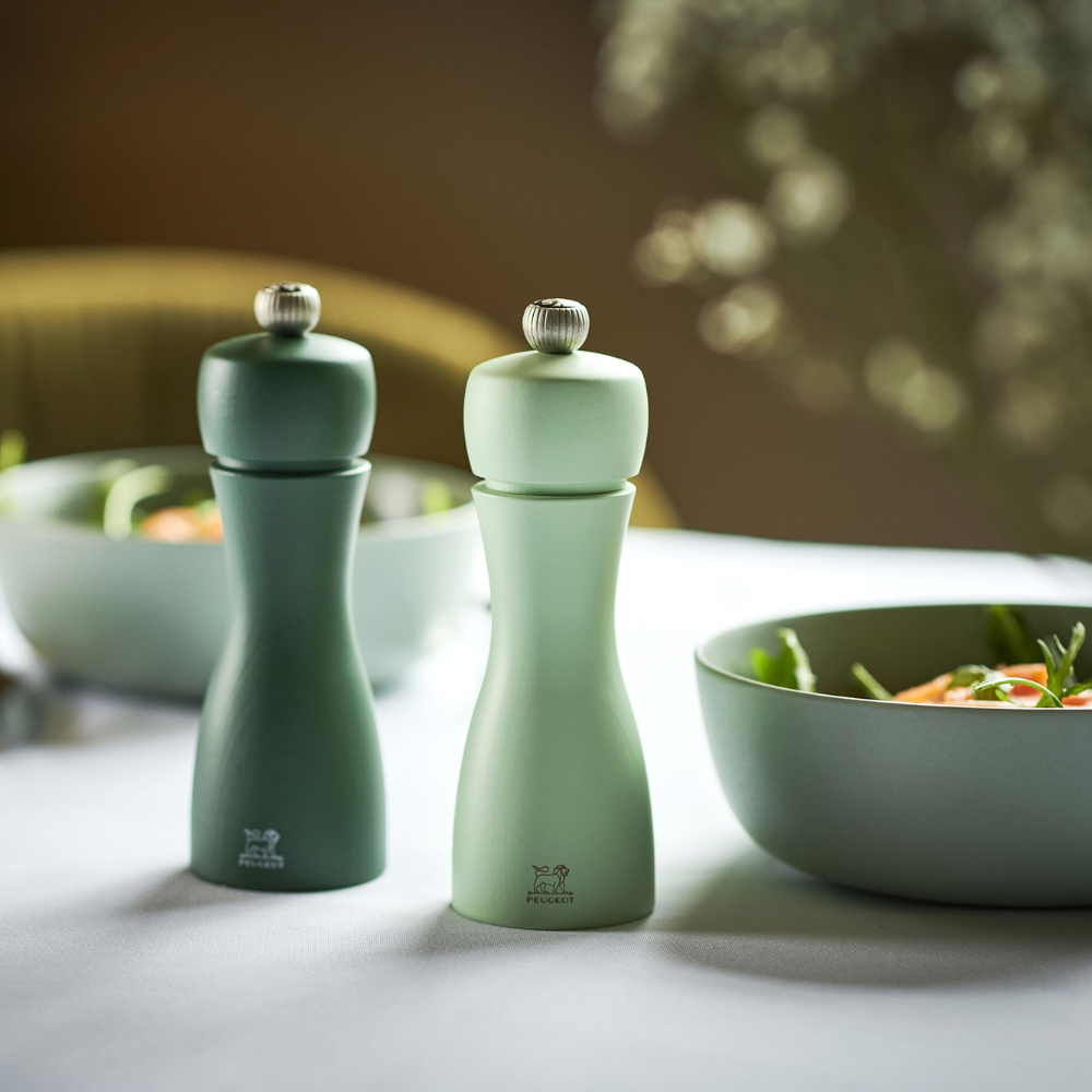 Load image into Gallery viewer, PEUGEOT Tahiti Water Salt/Pepper Mill Set Moss &amp; Mint - 15cm