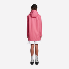 Load image into Gallery viewer, STUTTERHEIM Stockholm Lightweight Raincoat - Bubblegum