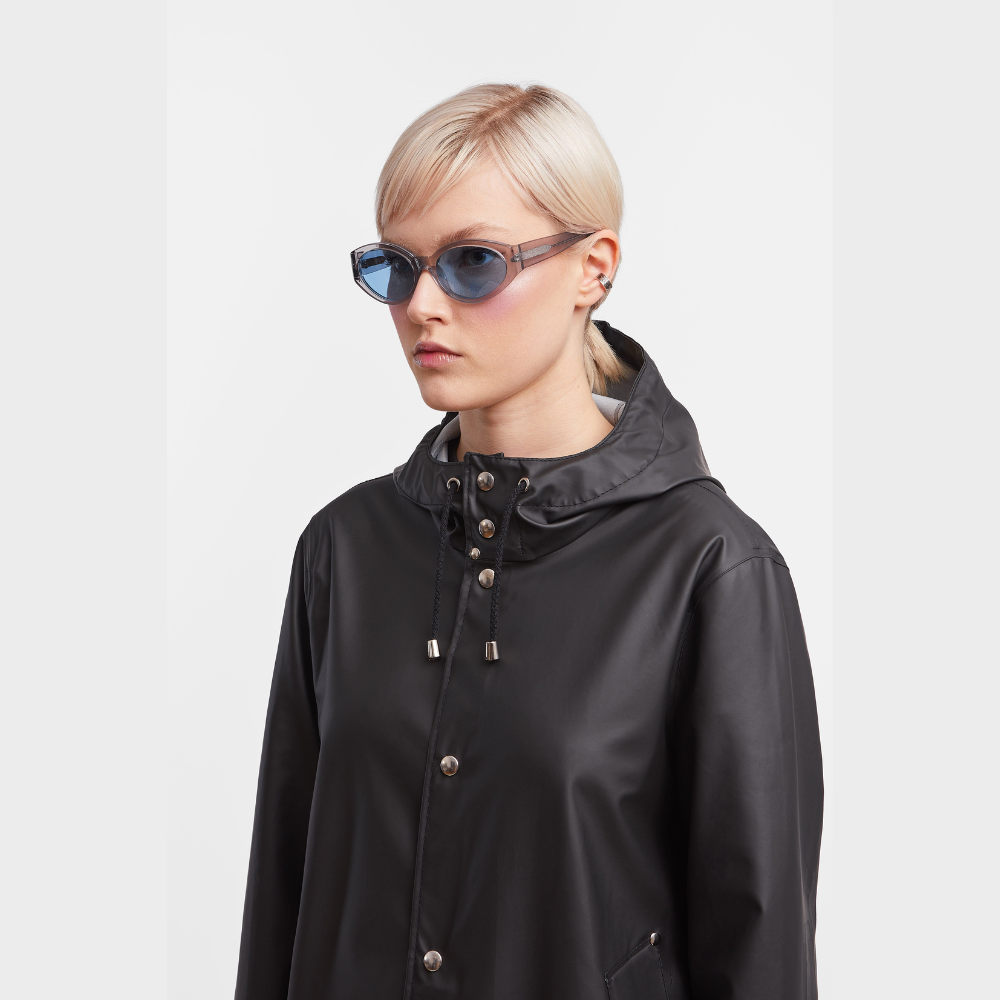 Load image into Gallery viewer, STUTTERHEIM Stockholm Lightweight Raincoat - Black