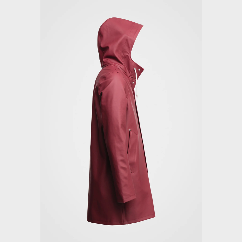 Load image into Gallery viewer, STUTTERHEIM Stockholm Raincoat - Burgundy