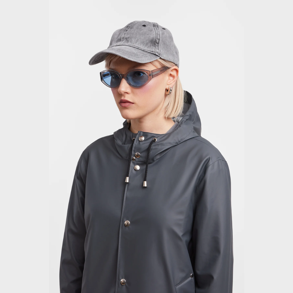 Load image into Gallery viewer, STUTTERHEIM Stockholm Raincoat - Charcoal