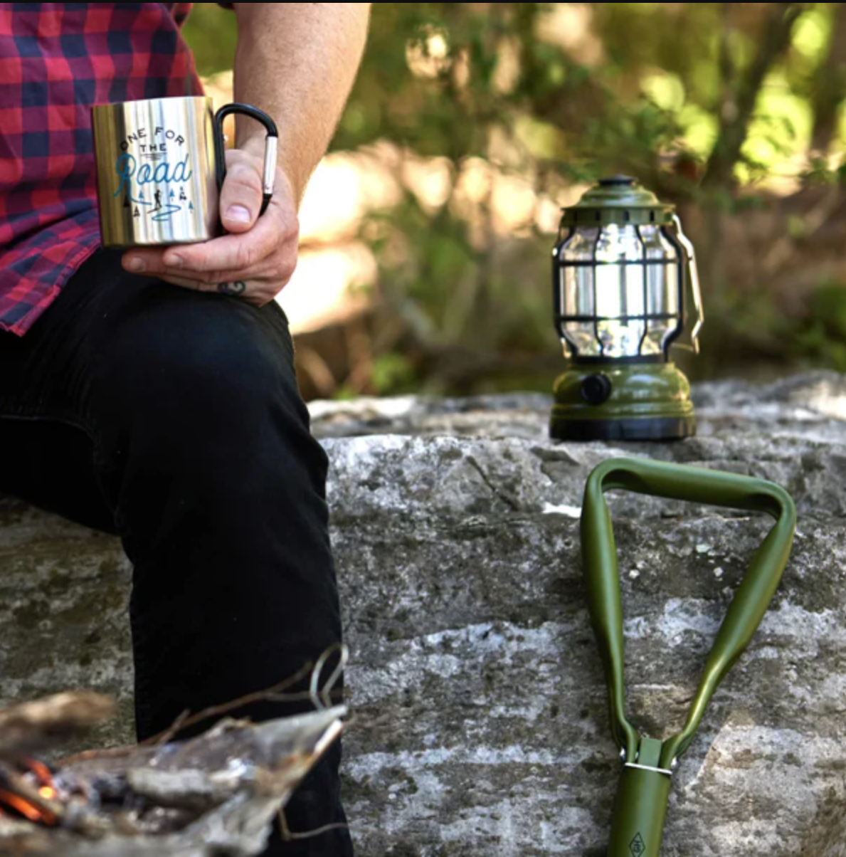 Load image into Gallery viewer, GENTLEMENS HARDWARE Camping Lantern