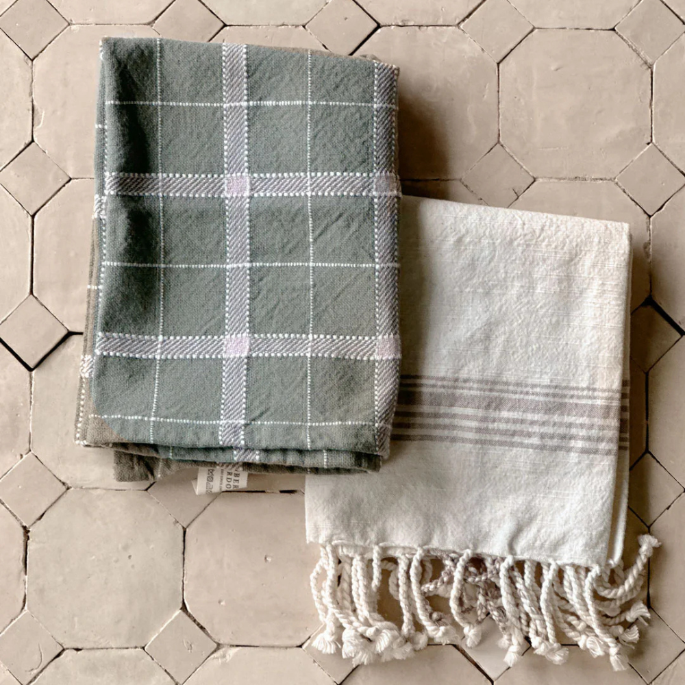 Load image into Gallery viewer, ROBERT GORDON Set of 2 Tea Towels - Bonnie
