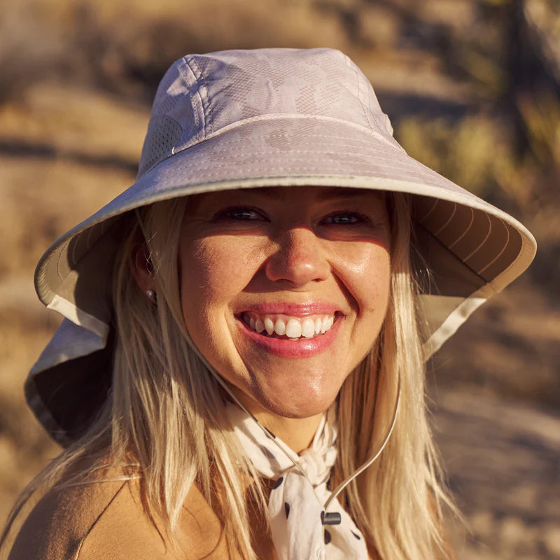 Load image into Gallery viewer, SUNDAY AFTERNOON Adventure Hat - Cream Terrain