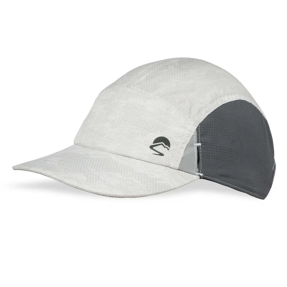 SUNDAY AFTERNOON VaporLite Stride Cap - White Terrain
