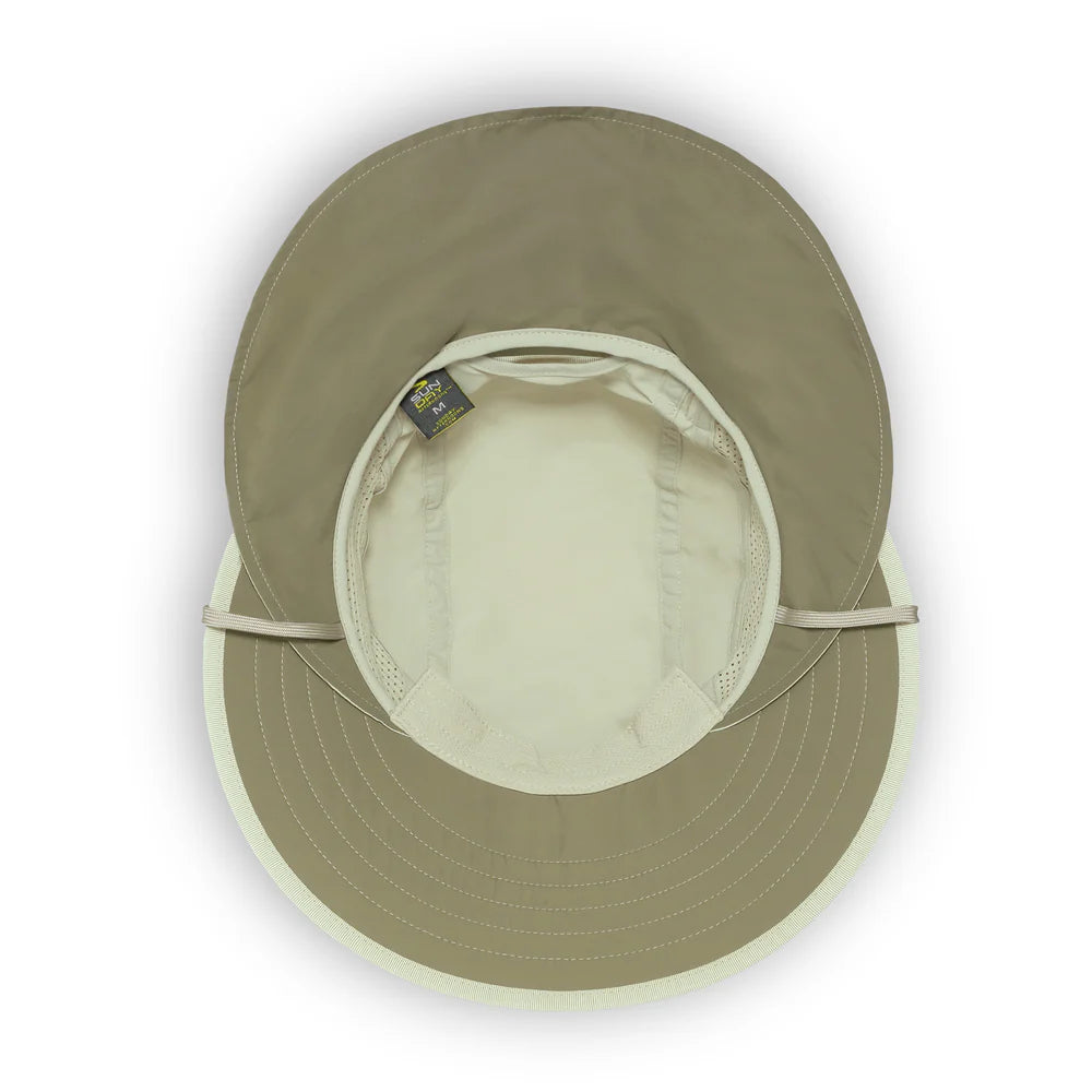 Load image into Gallery viewer, SUNDAY AFTERNOON Sport Hat - White/Charcoal