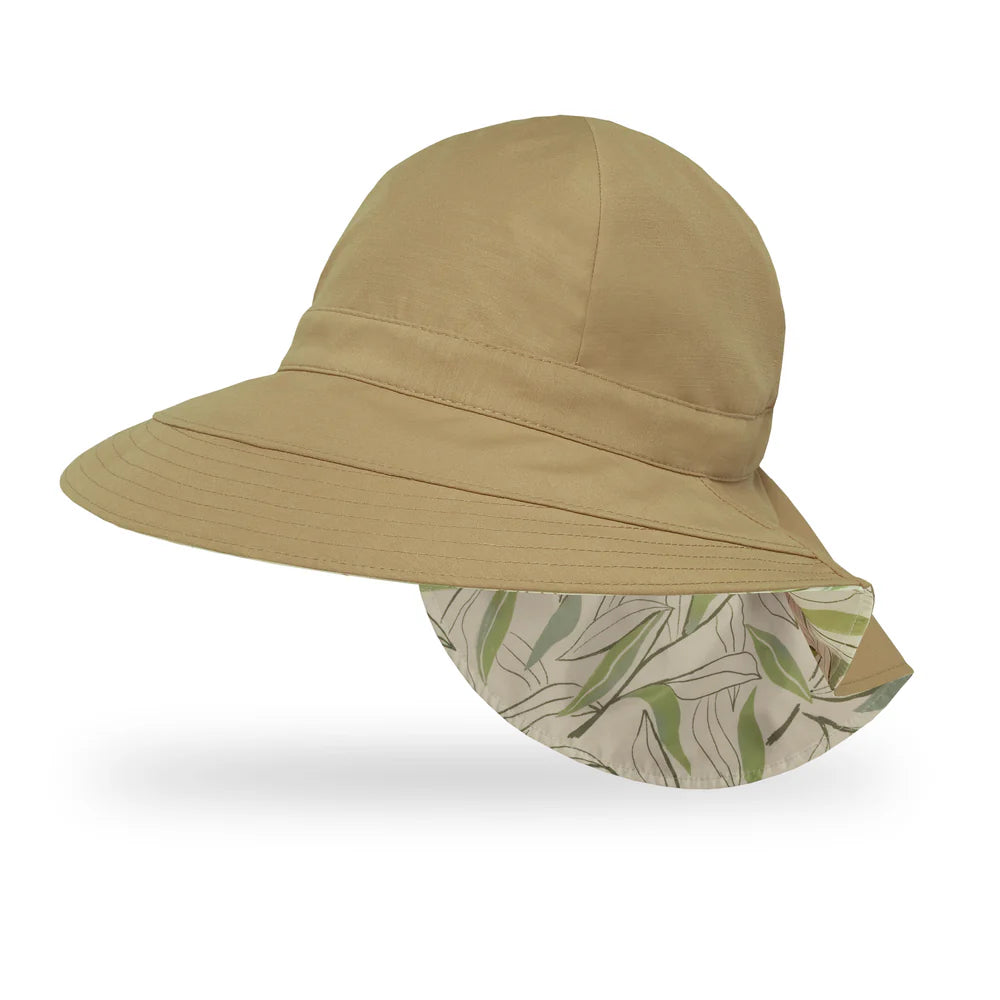 Load image into Gallery viewer, SUNDAY AFTERNOON Natural Blend Cape - Brown Rice/Olive Leaf