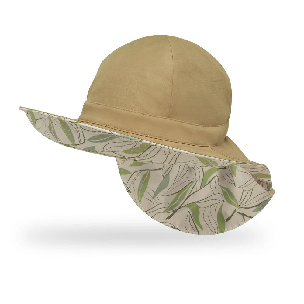 Load image into Gallery viewer, SUNDAY AFTERNOON Natural Blend Cape - Brown Rice/Olive Leaf