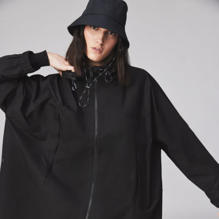 TILLEY Packable Hooded Poncho - Black