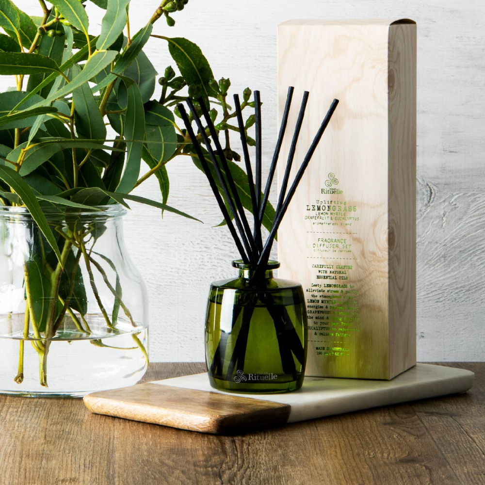 Load image into Gallery viewer, URBAN RITUELLE Flourish Organics Reed Diffuser 220ml - Lemongrass