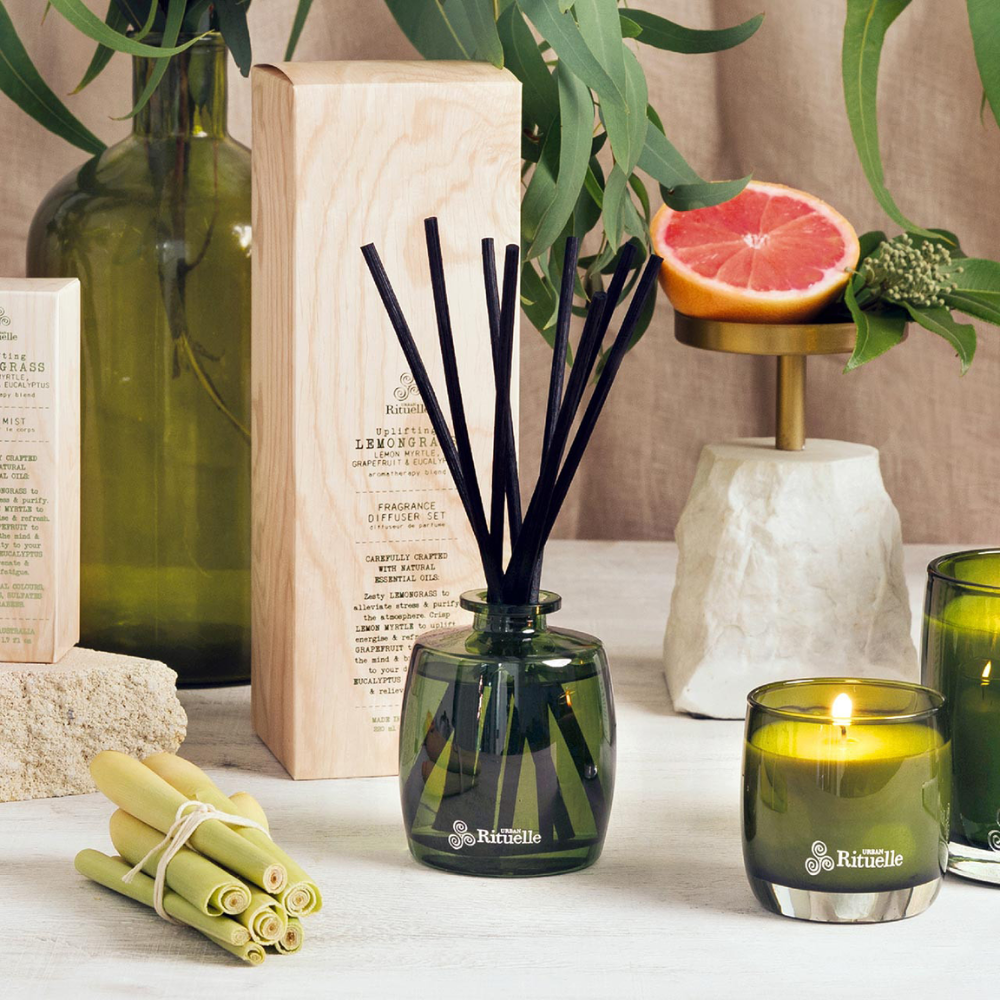 Load image into Gallery viewer, URBAN RITUELLE Flourish Organics Reed Diffuser 220ml - Lemongrass