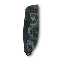 Load image into Gallery viewer, VICTORINOX Evoke BSH Alox -  Navy Camouflage