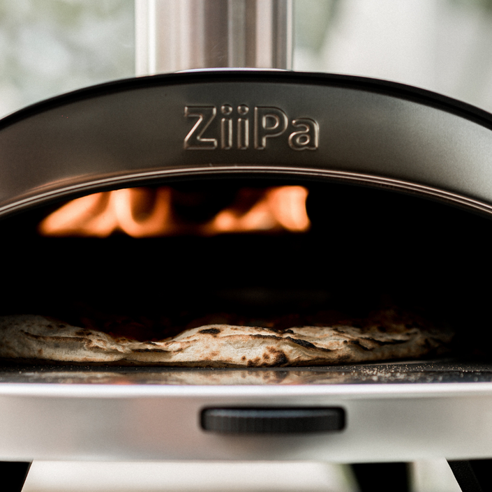 ZiiPa Piana Wood Pellet Pizza Oven Chef Bundle - Charcoal/Charbon
