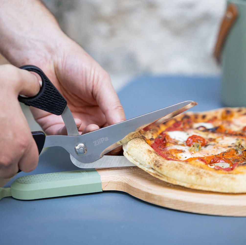 Load image into Gallery viewer, ZiiPa Spineto Pizza Cutting Scissors