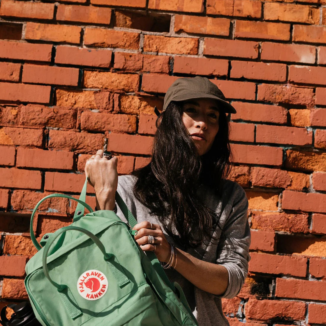 Load image into Gallery viewer, FJÄLLRÄVEN Kånken Day Backpack - Frost Green