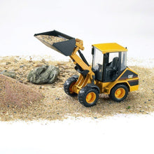 Load image into Gallery viewer, BRUDER 1:16 CATERPILLAR Compact Wheel loader