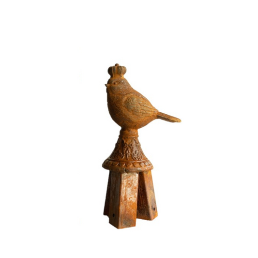 MARTHA'S VINEYARD Garden Stake Topper Rust Finish - Queen Sparrow