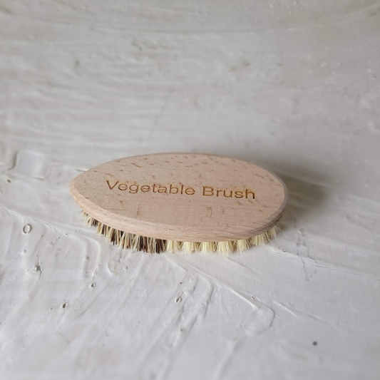 MARTHA'S VINEYARD Vegetable Brush