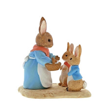 Load image into Gallery viewer, PETER RABBIT Beatrix Potter Miniature Figurine - Mrs. Rabbit, Flopsy &amp; Peter Rabbit