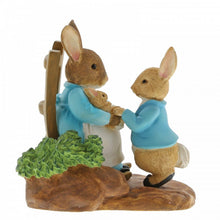 Load image into Gallery viewer, PETER RABBIT Beatrix Potter Miniature Figurine - At Home by the Fire with Mummy Rabbit