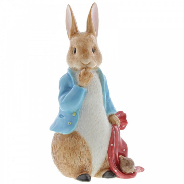 PETER RABBIT Beatrix Potter Large Figurines - Peter Rabbit and the Pocket Handkerchief (Limited Edition)