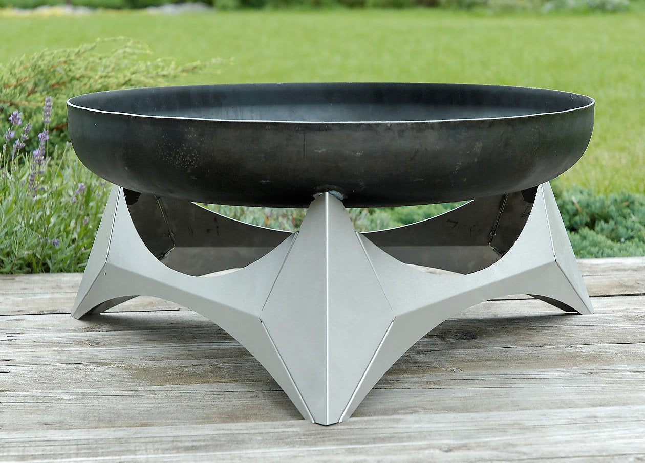 Load image into Gallery viewer, ALFRED RIESS Yanardag Steel Fire Pit - Medium