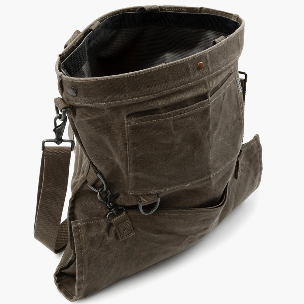 Load image into Gallery viewer, BAREBONES Harvesting &amp; Gathering Bag Waxed Canvas - Dark Khaki