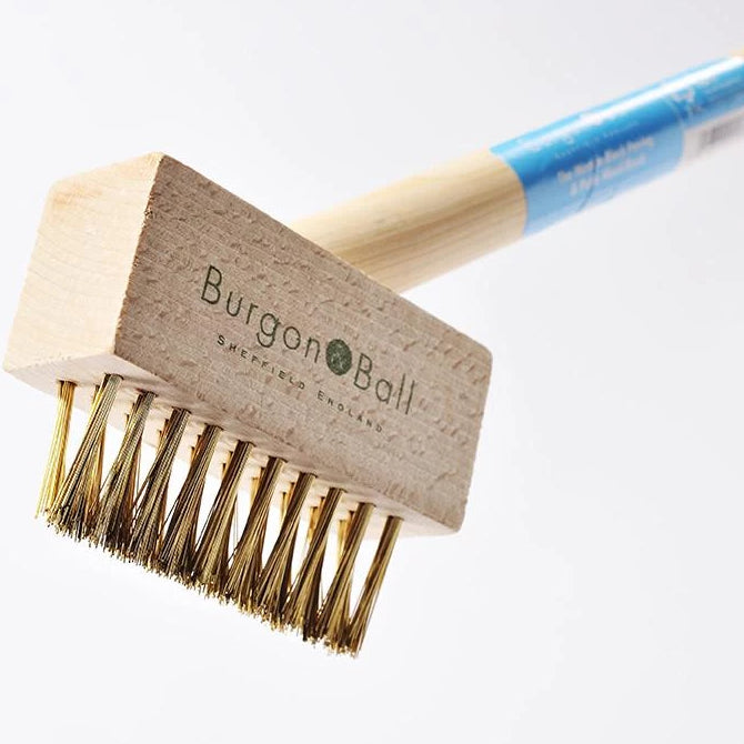 Load image into Gallery viewer, BURGON &amp; BALL  |  Long Handled Miracle Block Paving Brush close up