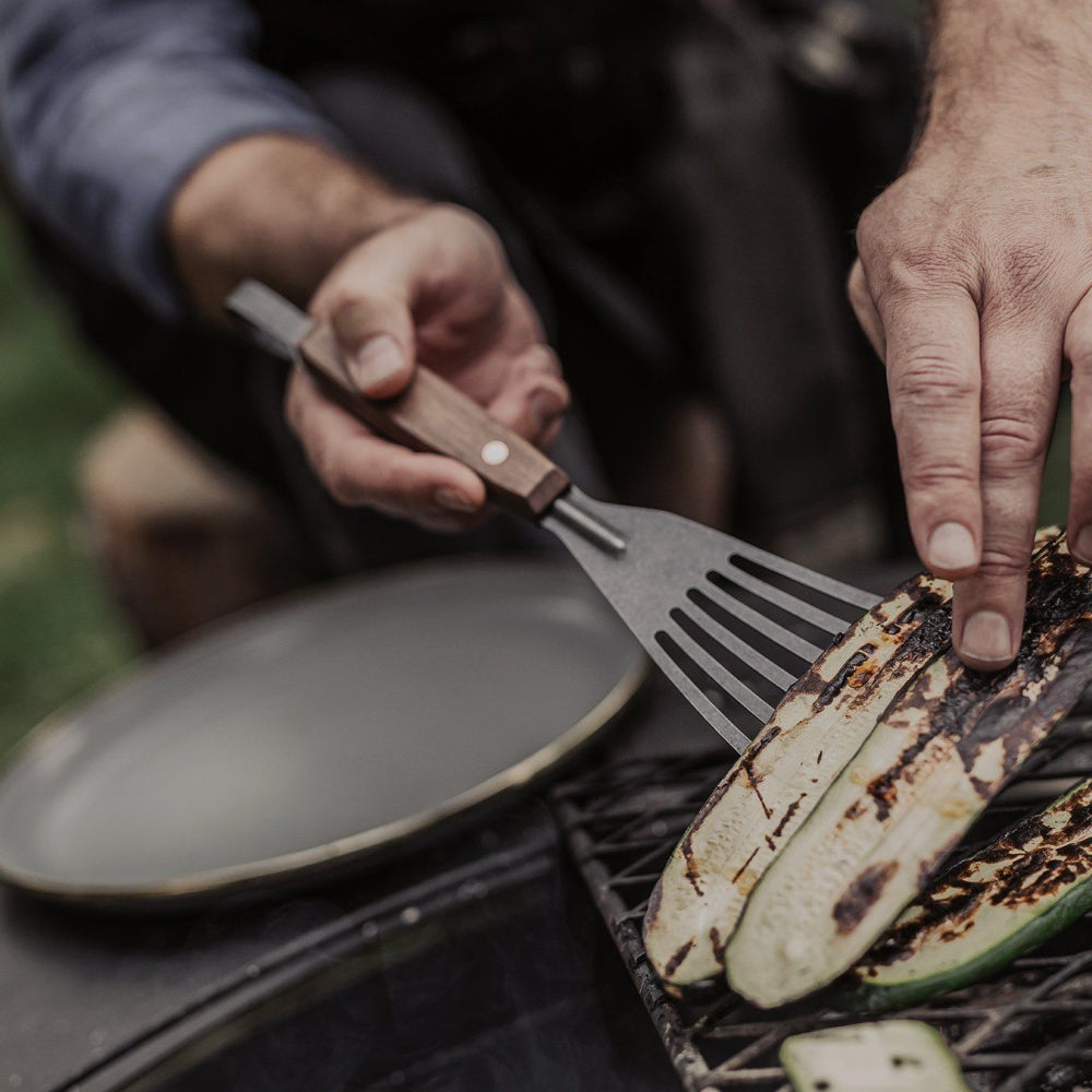 Load image into Gallery viewer, BAREBONES Cowboy Grill Fish Spatula