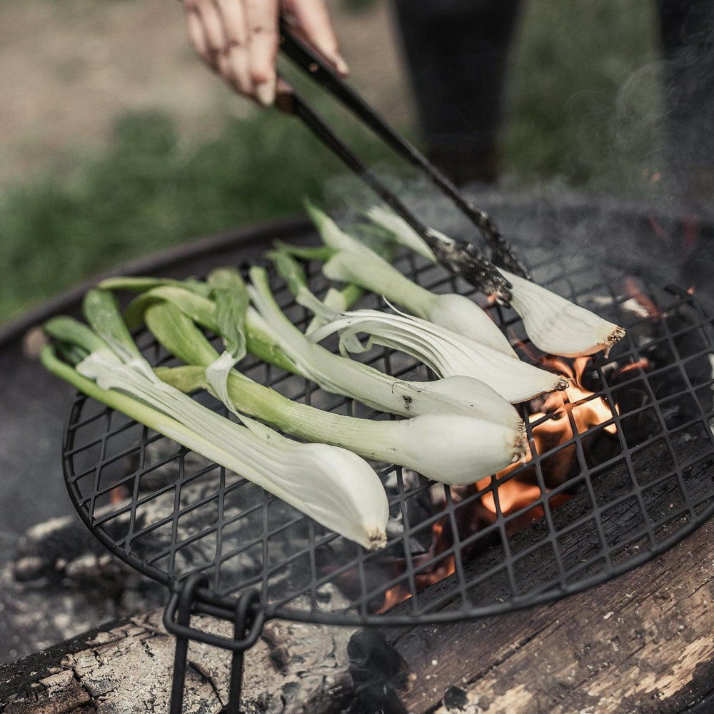 Load image into Gallery viewer, BAREBONES Fire Pit Grill Grate (Circular)