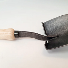 Load image into Gallery viewer, DEWIT Mini Shovel - 140mm Ash Handle