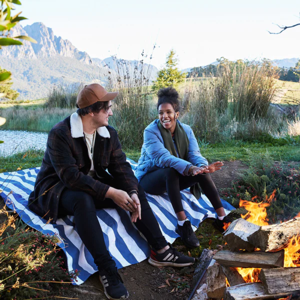 Load image into Gallery viewer, DOCK &amp; BAY 100% Recycled Large Picnic Blanket - Whitsunday Blue