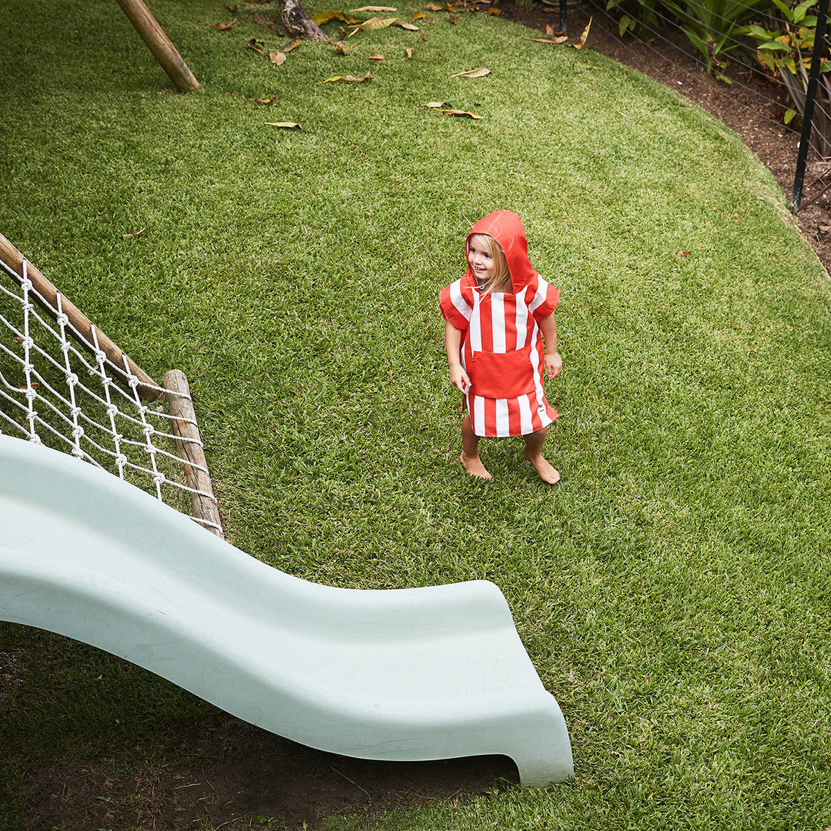 Load image into Gallery viewer, DOCK &amp; BAY Quick-dry Kids Poncho Hooded Towel 100% Recycled Mini Cabana - Waikiki Coral