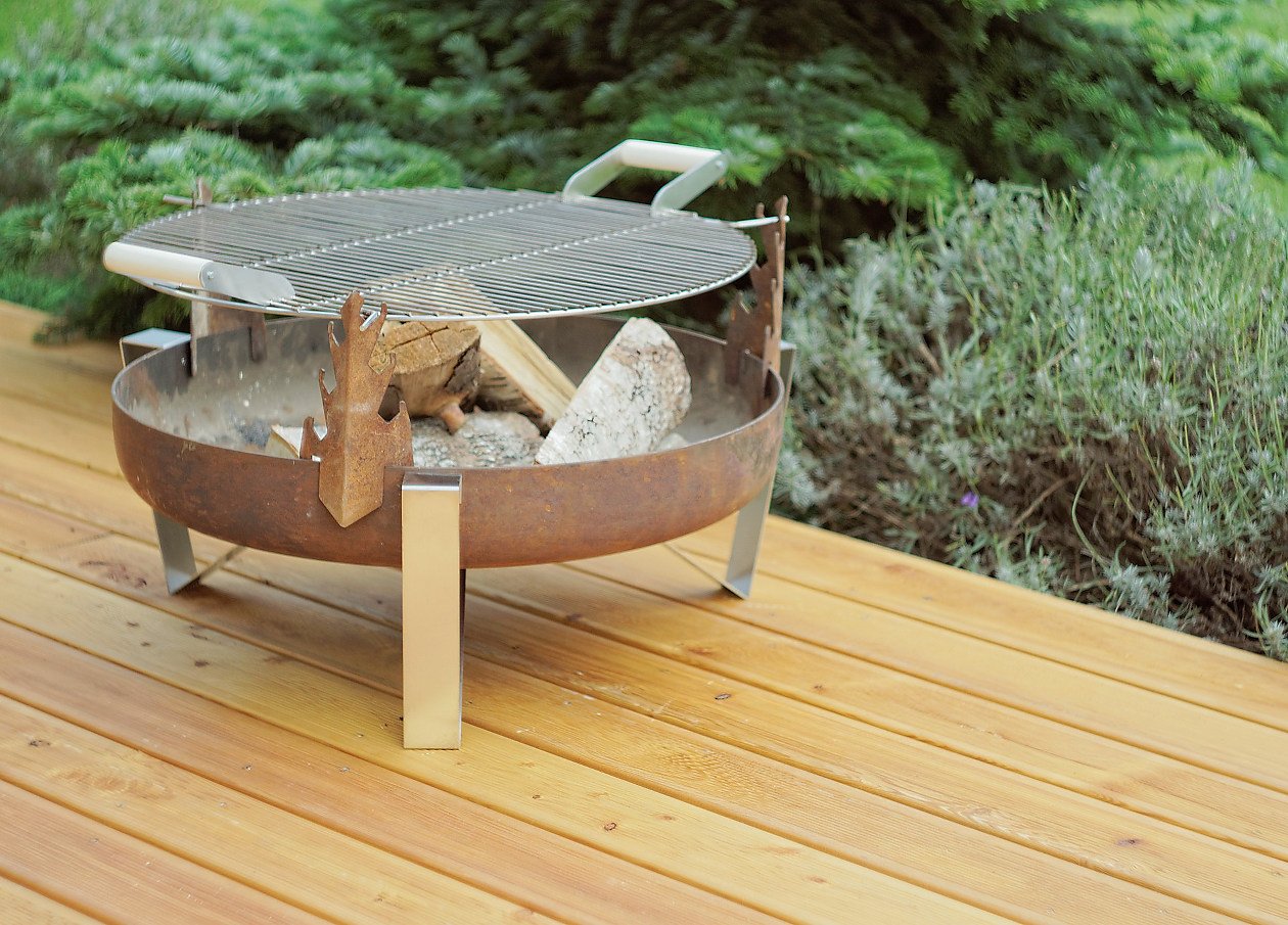 Load image into Gallery viewer, ALFRED RIESS Tashkooh Steel Fire Pit - Medium