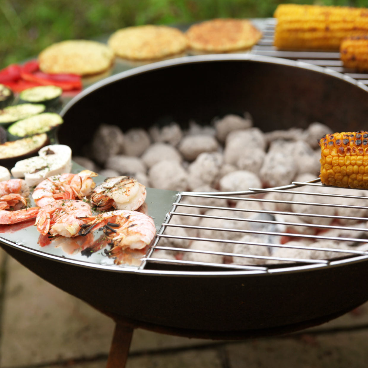 Load image into Gallery viewer, ESSCHERT DESIGN BBQ Grill / Griddle for Firebowl - Stainless Steel