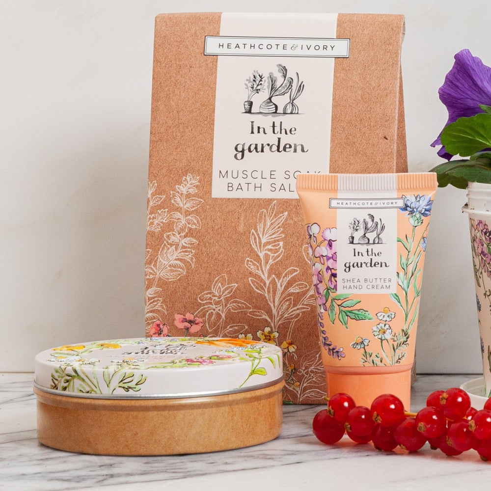 Load image into Gallery viewer, HEATHCOTE &amp; IVORY In The Garden Muscle Soak Bath Salts 200g