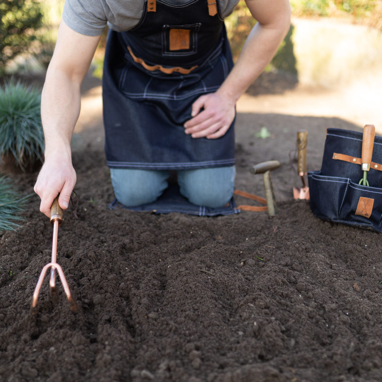 Load image into Gallery viewer, ESSCHERT DESIGN Copper Plated Fork / Cultivator